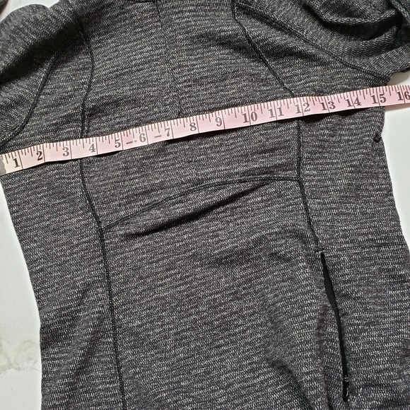 Lululemon Runderful 1/2 ZipPullover Black Sz small - Picture 4 of 6